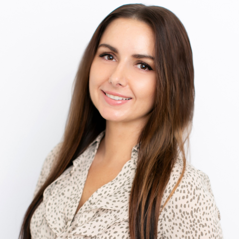 Headshot of Jasmina